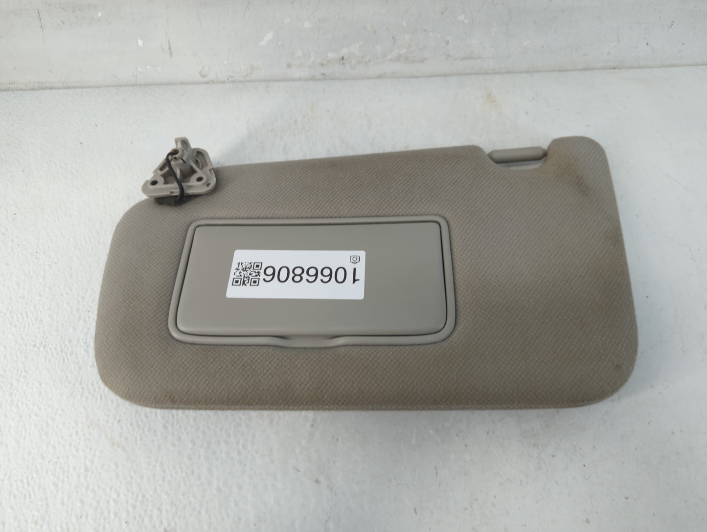2013-2019 Nissan Sentra Sun Visor Shade Replacement Driver Left Mirror Fits Fits 2013 2014 2015 2016 2017 2018 2019 OEM Used