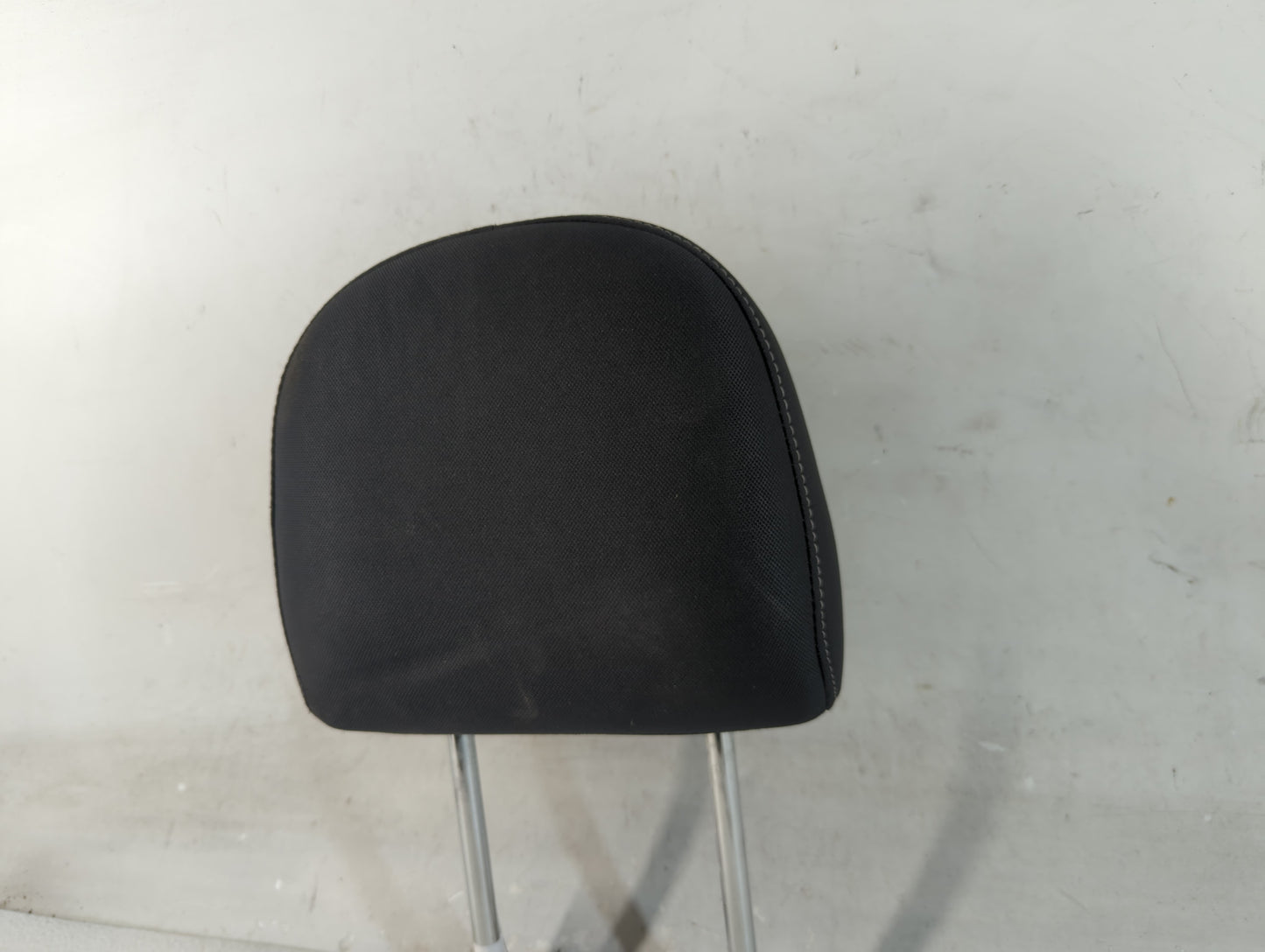 2016-2019 Nissan Sentra Headrest Head Rest Front Driver Passenger Seat Fits Fits 2016 2017 2018 2019 OEM Used Auto Parts - O