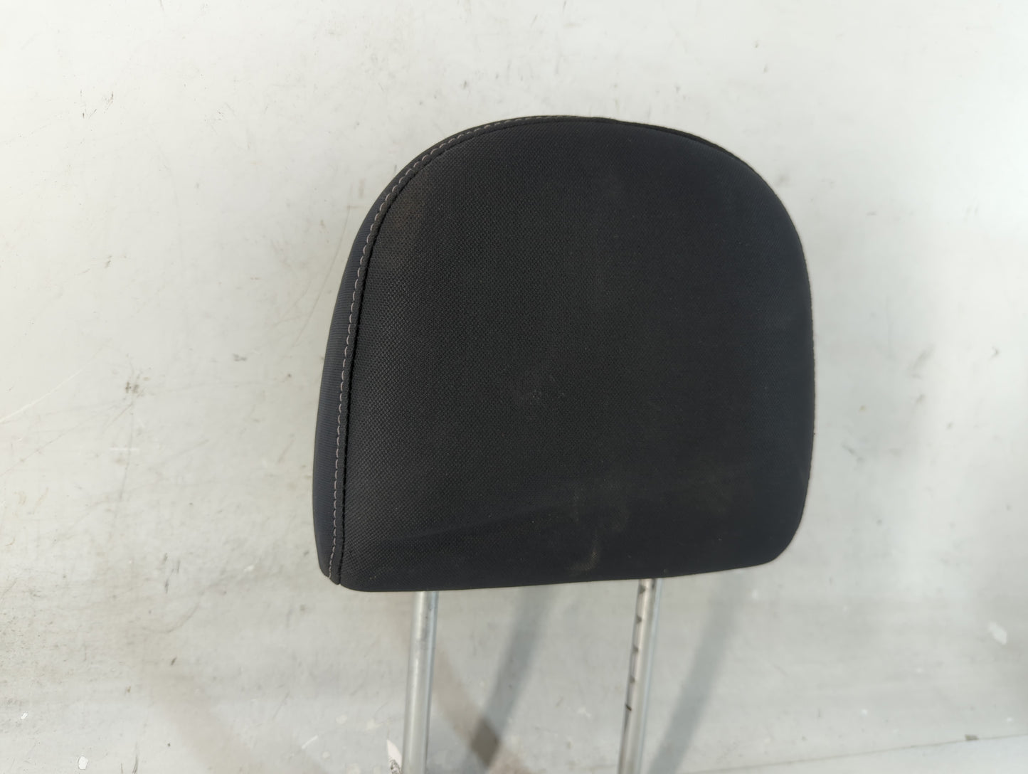2016-2019 Nissan Sentra Headrest Head Rest Front Driver Passenger Seat Fits Fits 2016 2017 2018 2019 OEM Used Auto Parts - O
