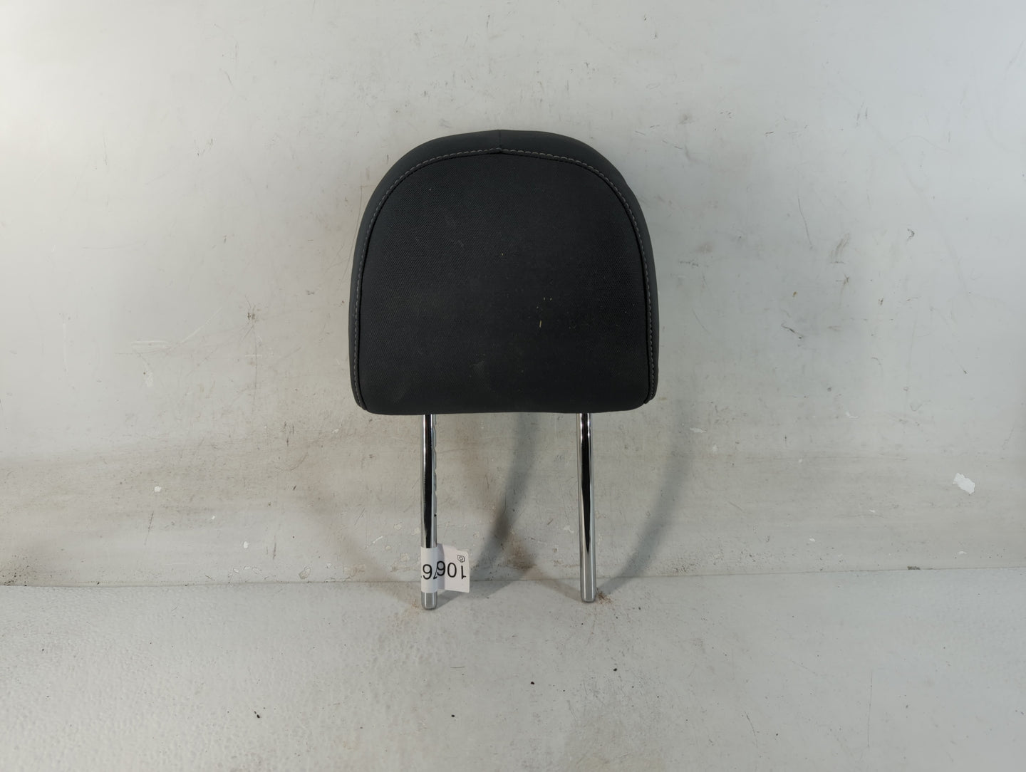 2016-2017 Nissan Sentra Headrest Head Rest Front Driver Passenger Seat Fits Fits 2016 2017 OEM Used Auto Parts - Oemusedauto