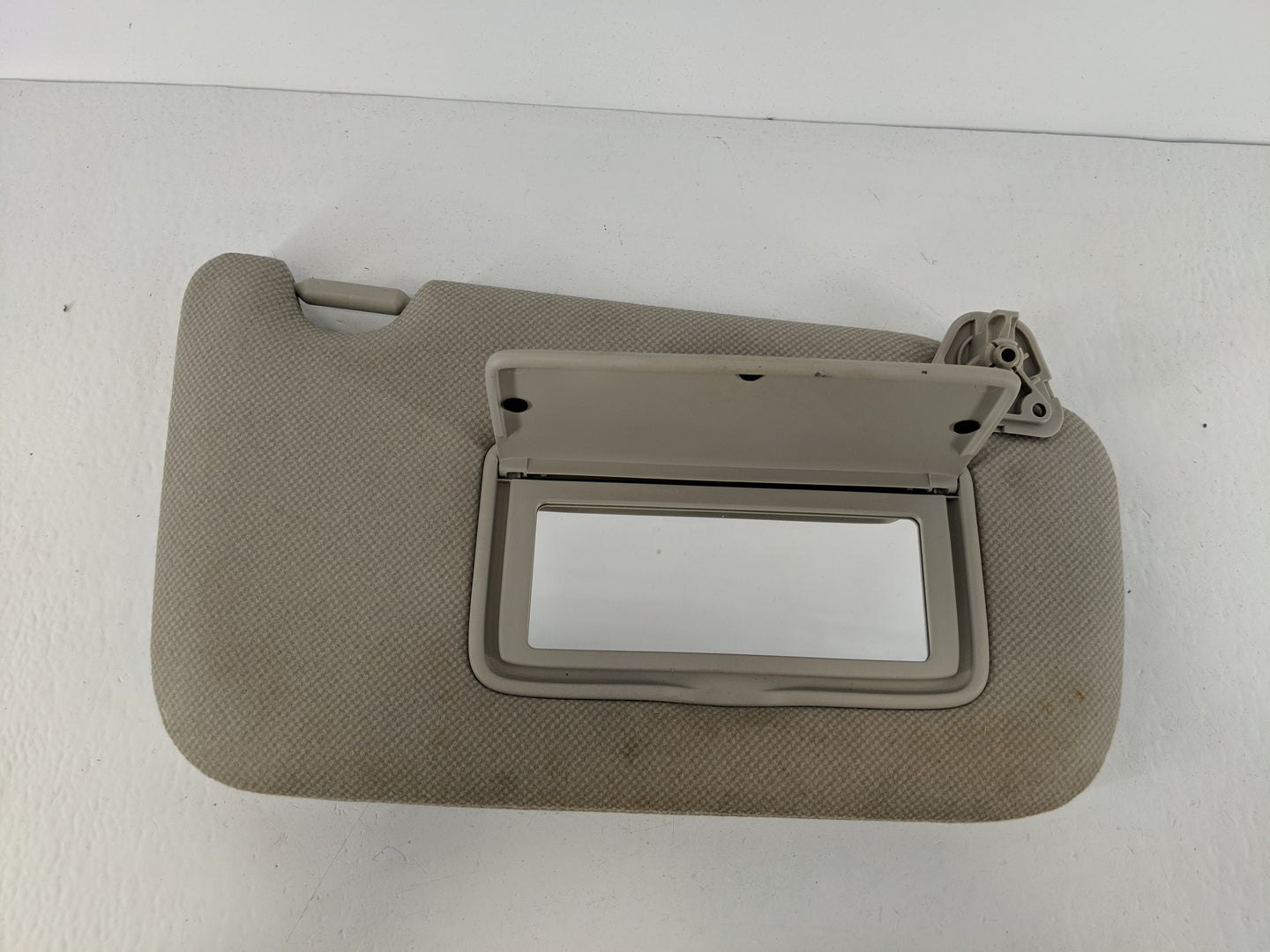 2013-2019 Nissan Sentra Sun Visor Shade Replacement Passenger Right Mirror Fits Fits 2012 2013 2014 2015 2016 2017 2018 2019