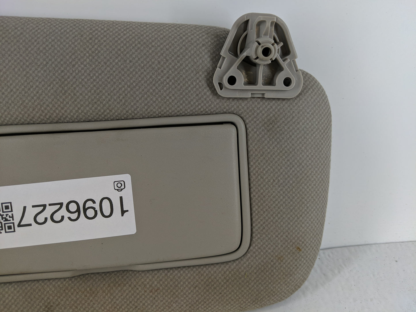 2013-2019 Nissan Sentra Sun Visor Shade Replacement Passenger Right Mirror Fits Fits 2012 2013 2014 2015 2016 2017 2018 2019