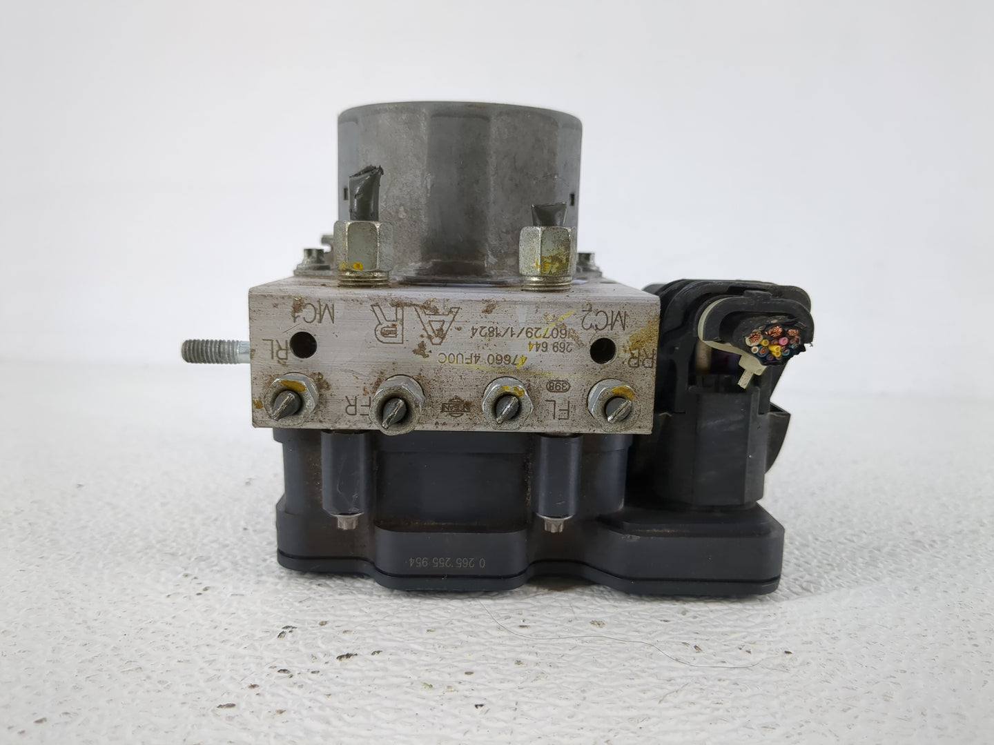 2016-2018 Nissan Sentra ABS Pump Control Module Replacement P/N:47660 4FU0C Fits Fits 2016 2017 2018 OEM Used Auto Parts - O