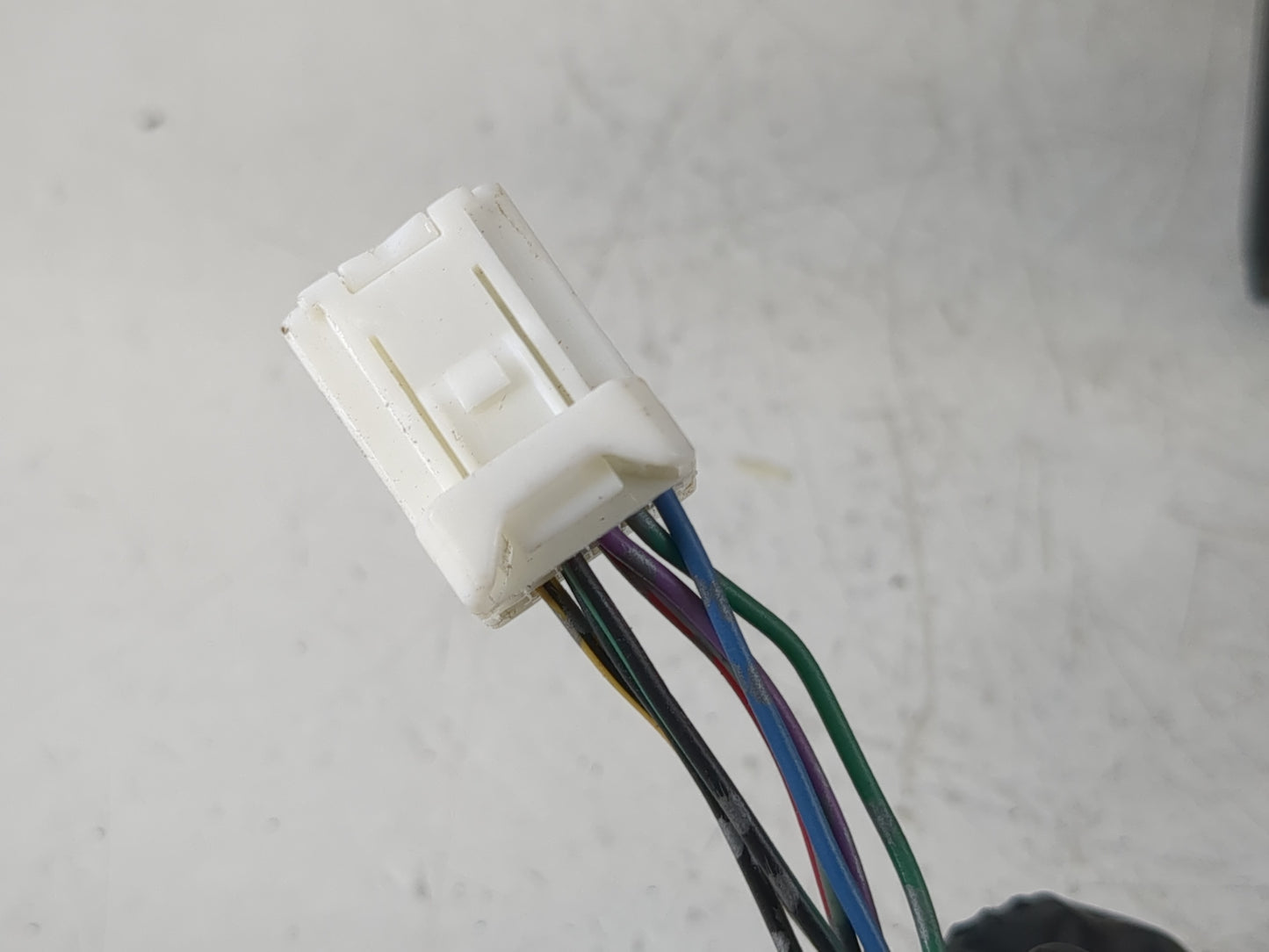 2016-2019 Nissan Sentra Driver Side View Mirror - Left Door Mirror OEM Used - Oemusedautoparts1.com