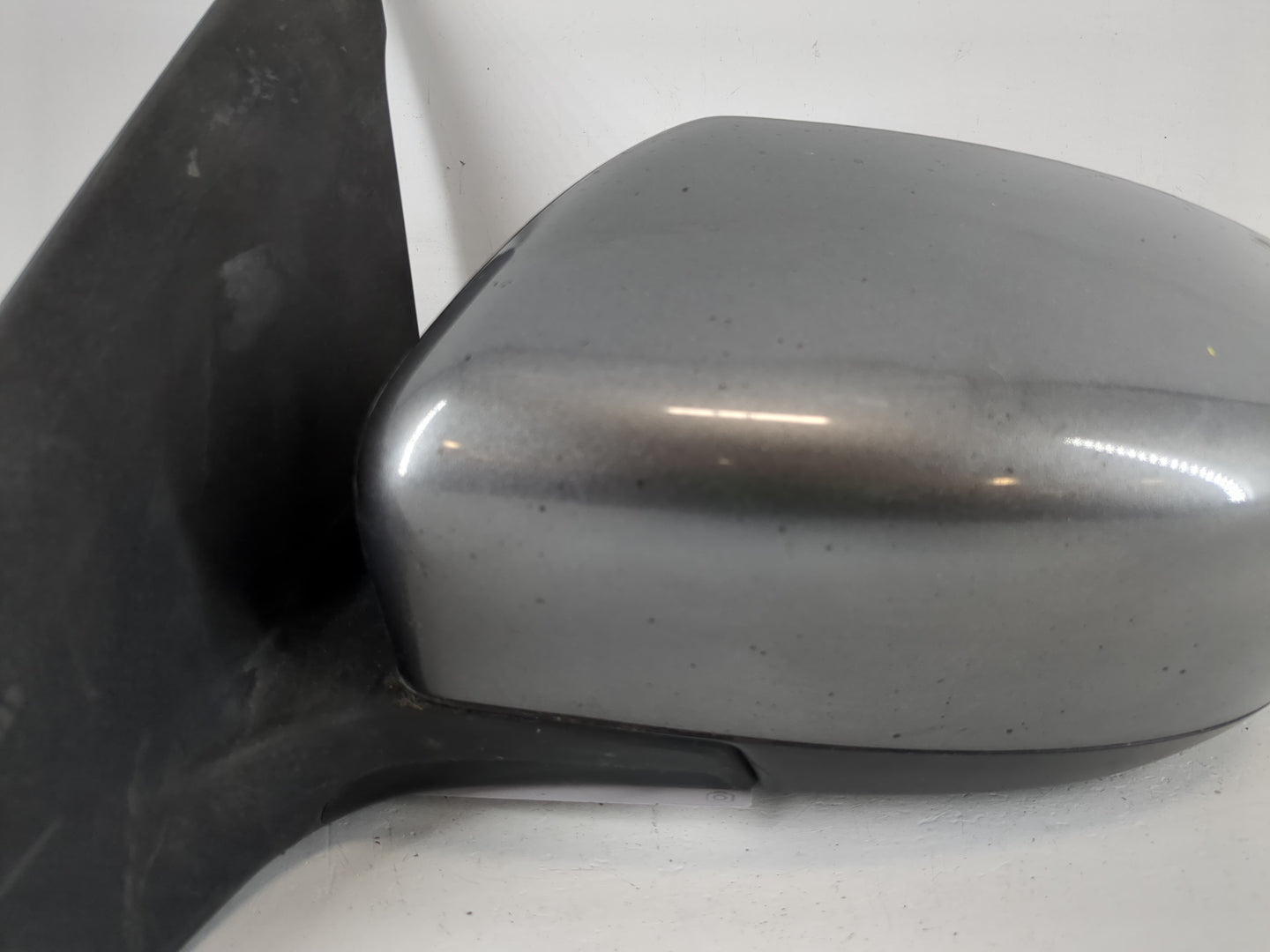 2016-2019 Nissan Sentra Driver Side View Mirror - Left Door Mirror OEM Used - Oemusedautoparts1.com