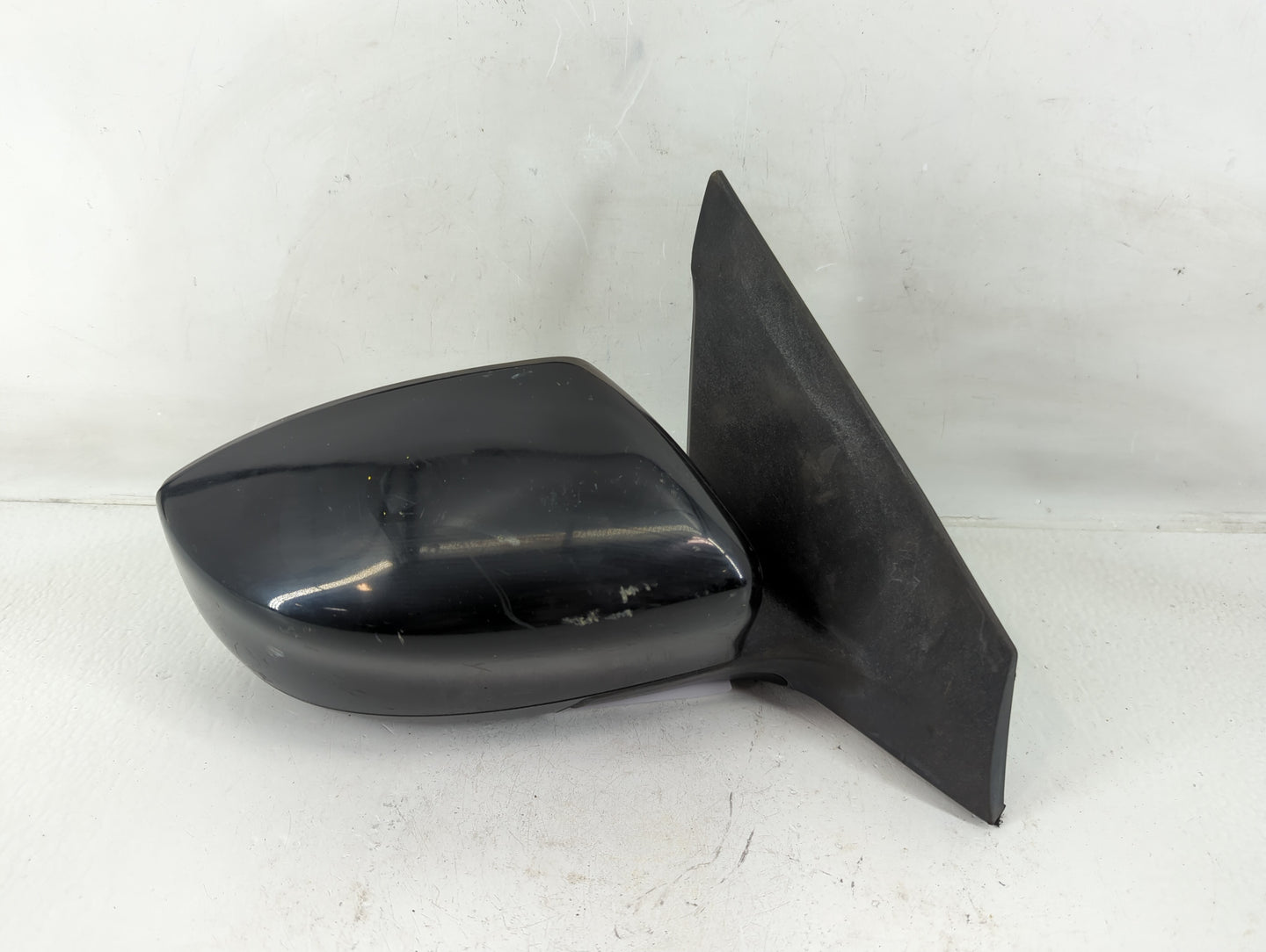 2016-2019 Nissan Sentra Passenger Side View Mirror - Right Door Mirror OEM Used - Oemusedautoparts1.com