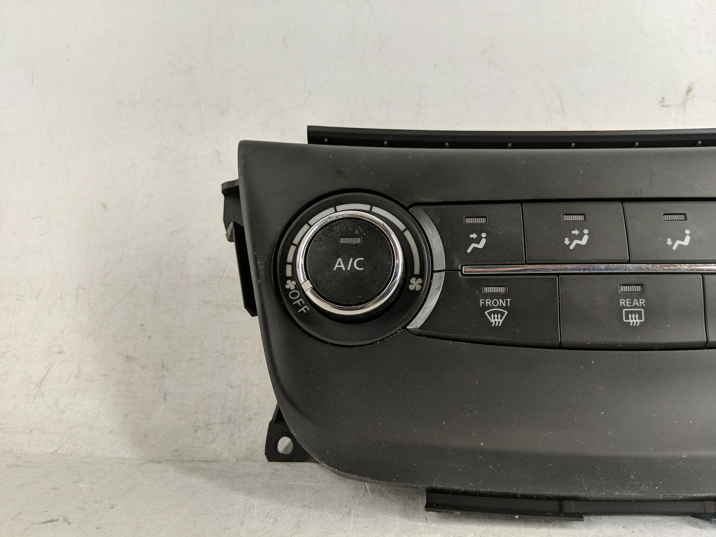 2015-2017 Nissan Sentra Climate Control Module Temperature AC/Heater Replacement P/N:275004AT2A Fits Fits 2015 2016 2017 OEM