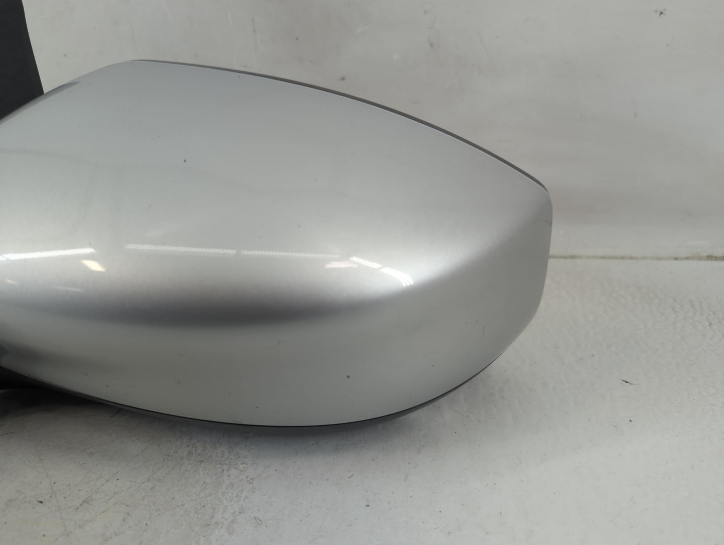 2016-2019 Nissan Sentra Driver Side View Mirror - Left Door Mirror OEM Used - Oemusedautoparts1.com