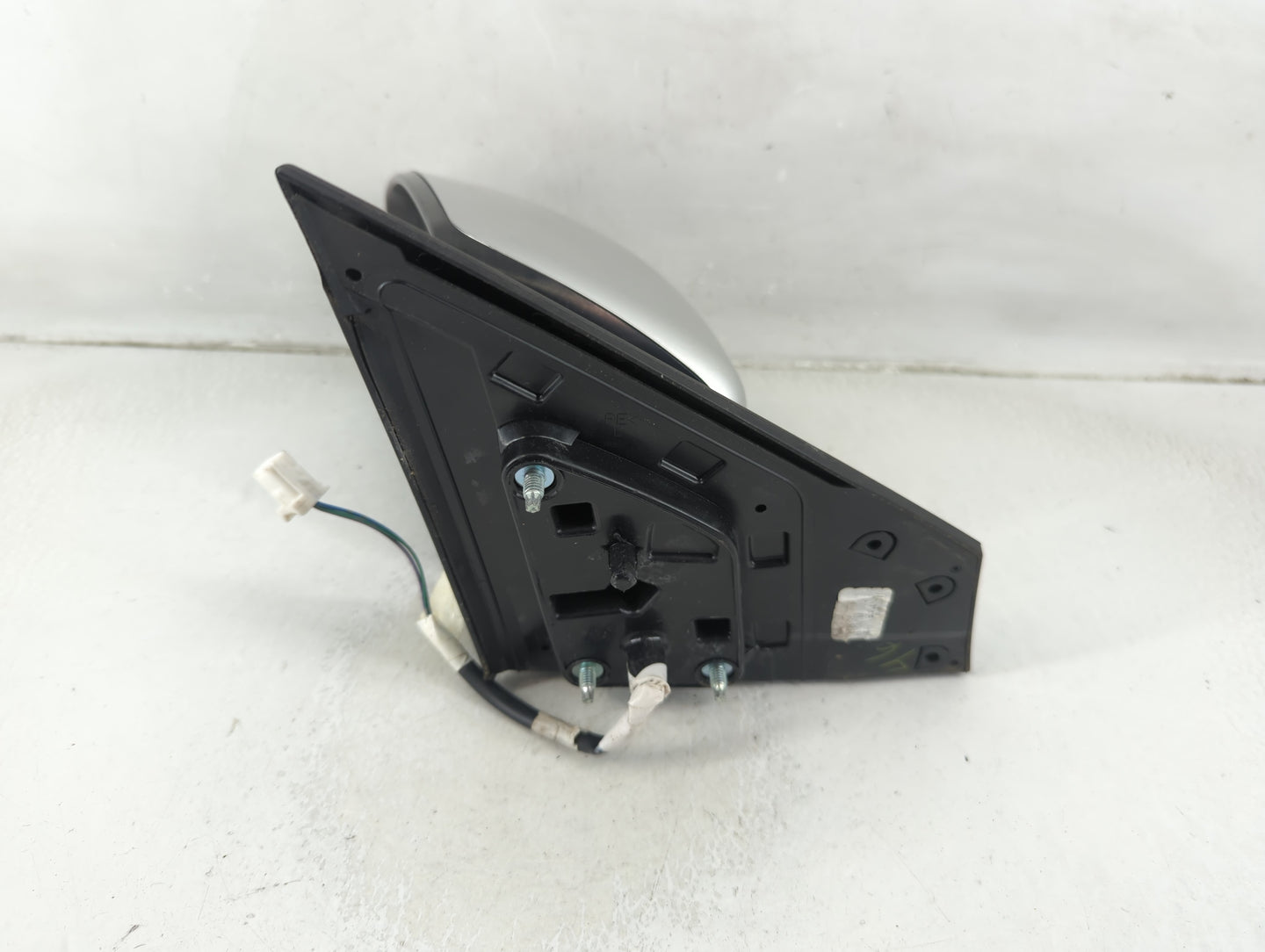 2016-2019 Nissan Sentra Driver Side View Mirror - Left Door Mirror OEM Used - Oemusedautoparts1.com