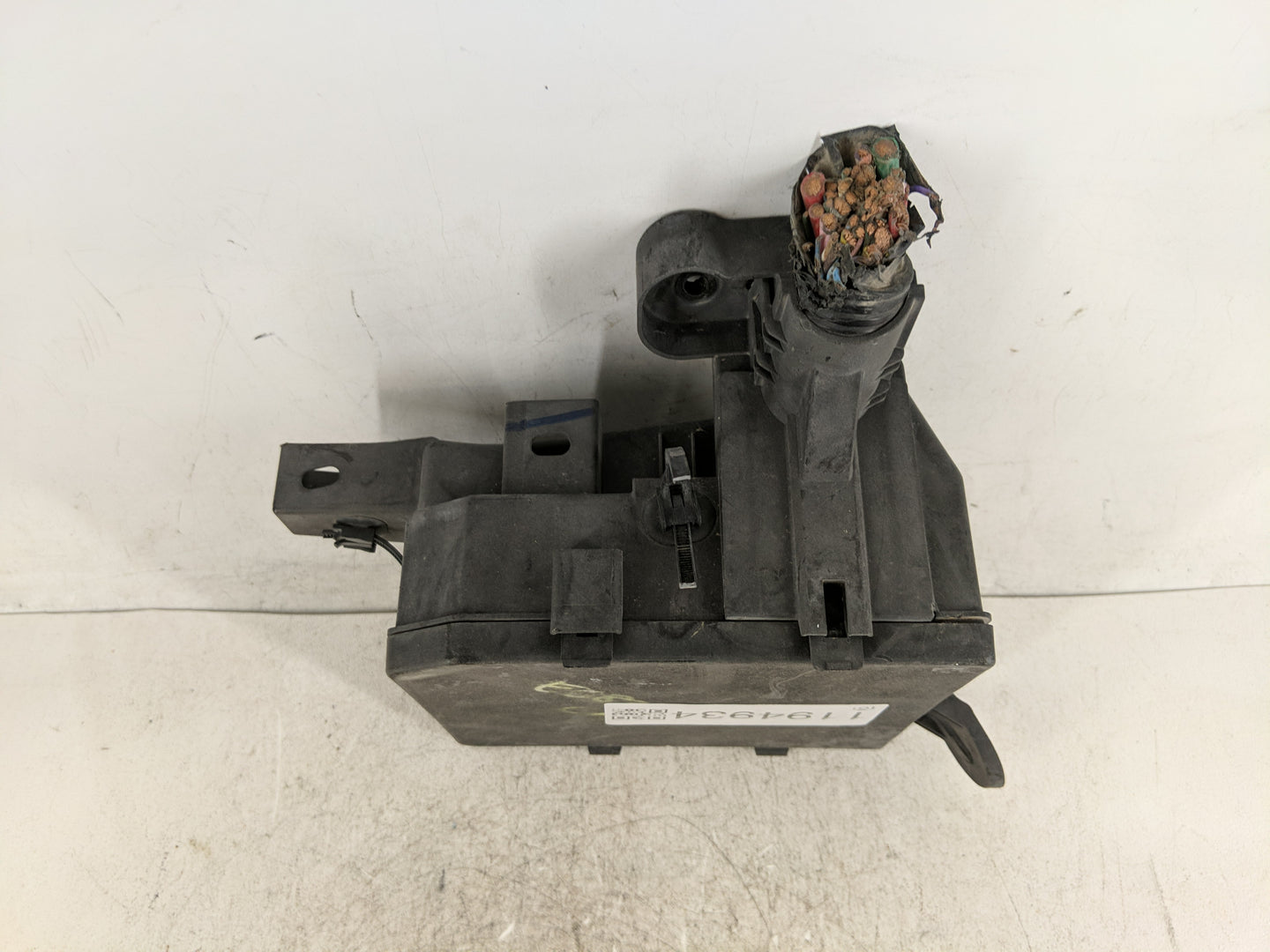 2013-2019 Nissan Sentra Fusebox Fuse Box Panel Relay Module Fits Fits 2013 2014 2015 2016 2017 2018 2019 OEM Used Auto Parts