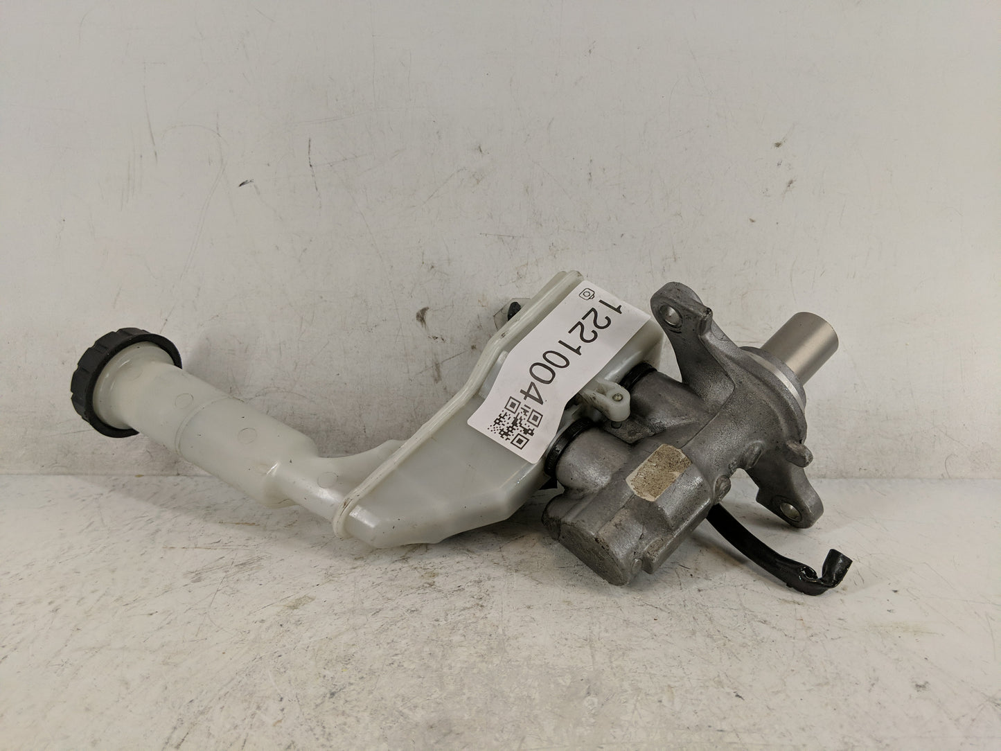 2013-2019 Nissan Sentra Brake Master Cylinder 1221004 - Oemusedautoparts1.com
