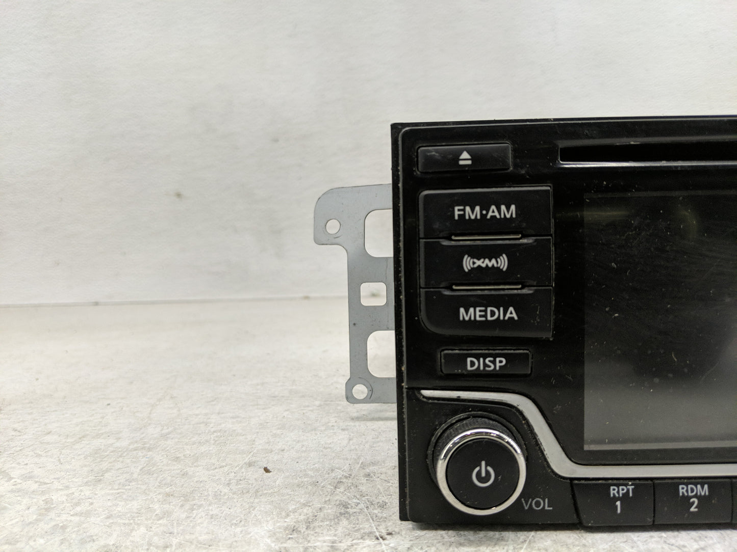 2016 Nissan Sentra Radio AM FM Cd Player Receiver Replacement P/N:28185 4AF1A Fits OEM Used Auto Parts - Oemusedautoparts1.c