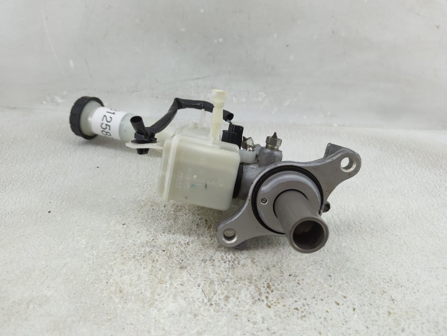 2013-2019 Nissan Sentra Brake Master Cylinder 1312587 - Oemusedautoparts1.com