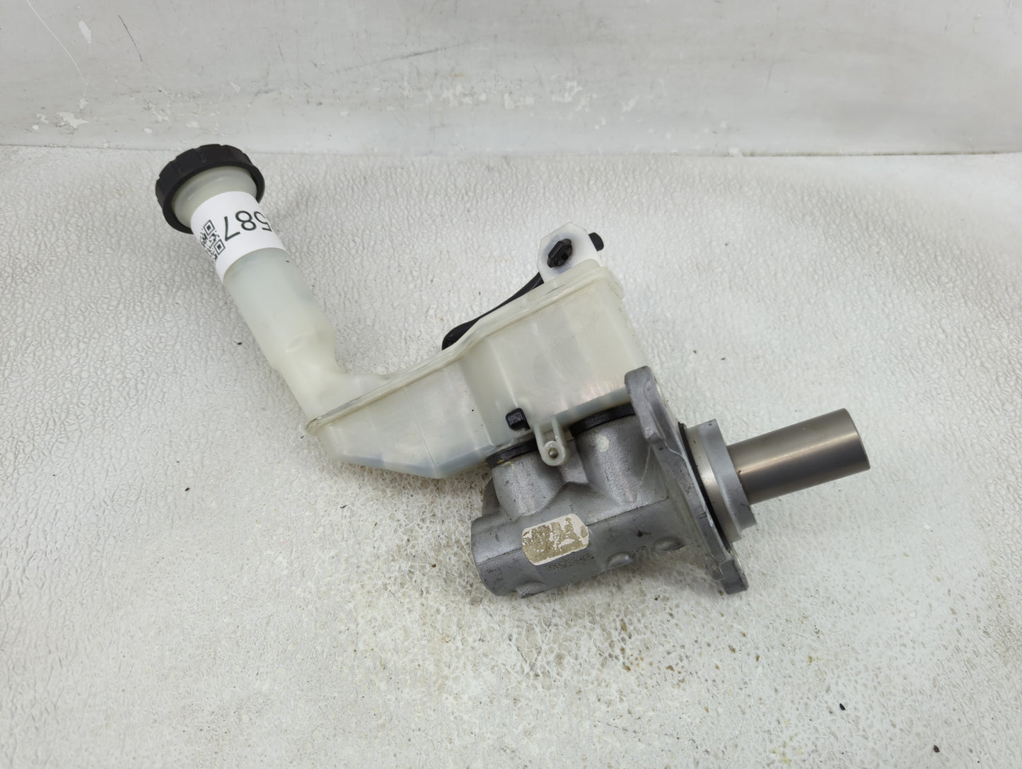 2013-2019 Nissan Sentra Brake Master Cylinder 1312587 - Oemusedautoparts1.com