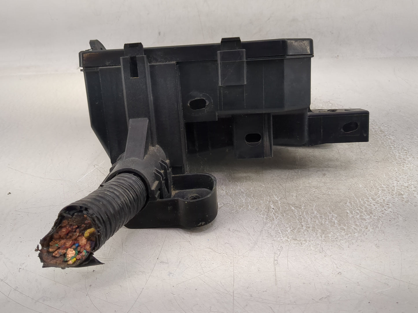 2013-2019 Nissan Sentra Fusebox Fuse Box Panel Relay Module P/N:284B7 3RA1A Fits Fits 2013 2014 2015 2016 2017 2018 2019 OEM