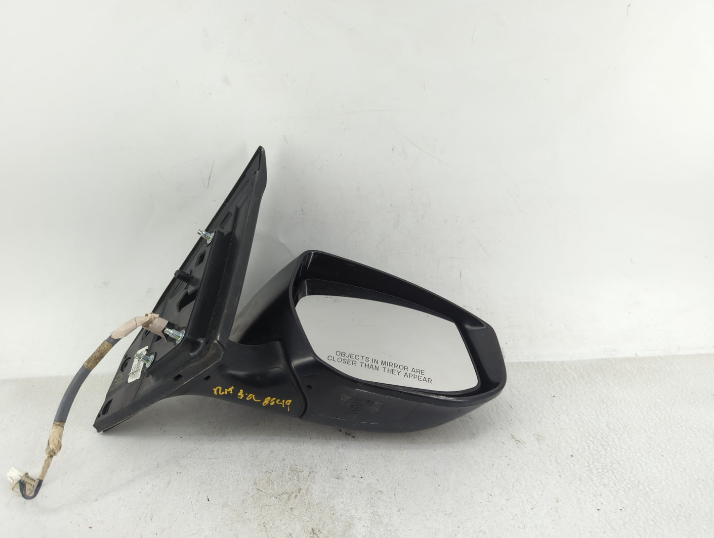 2016-2019 Nissan Sentra Passenger Side View Mirror - Right Door Mirror OEM Used - Oemusedautoparts1.com