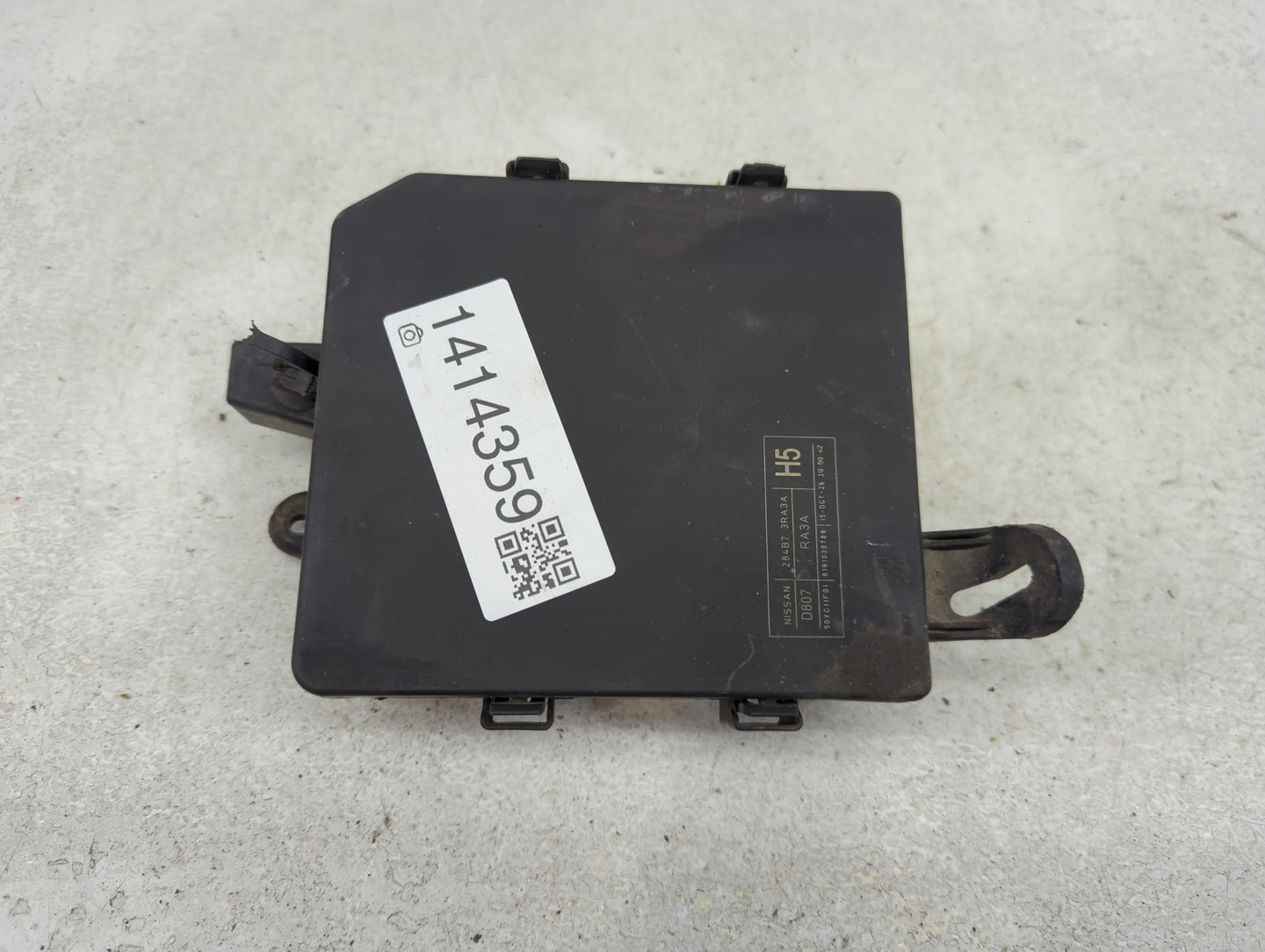 2013-2019 Nissan Sentra Fusebox Fuse Box Panel Relay Module Fits Fits 2013 2014 2015 2016 2017 2018 2019 OEM Used Auto Parts