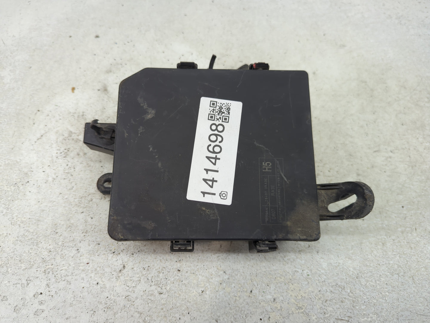 2013-2019 Nissan Sentra Fusebox Fuse Box Panel Relay Module Fits Fits 2013 2014 2015 2016 2017 2018 2019 OEM Used Auto Parts