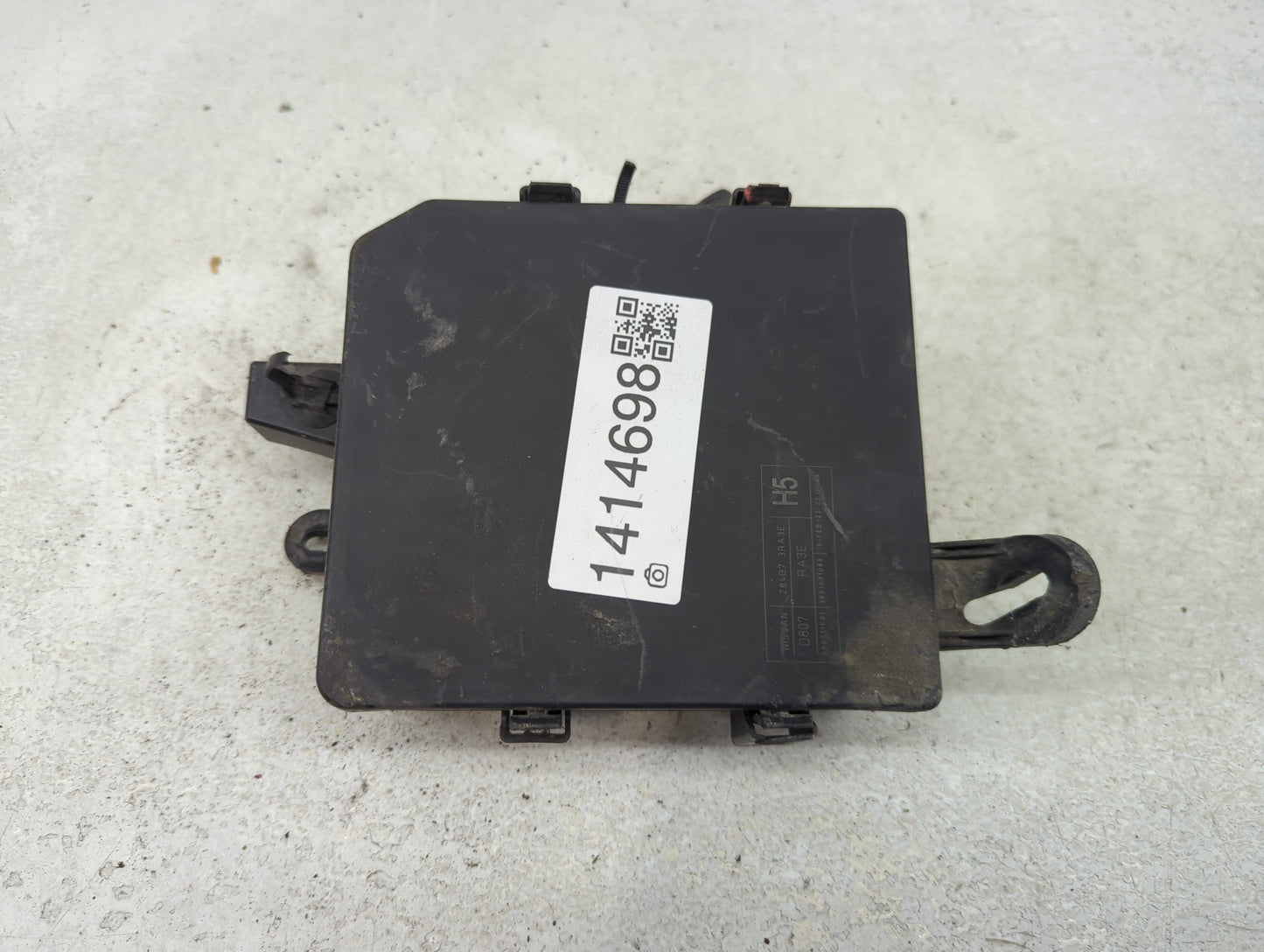 2013-2019 Nissan Sentra Fusebox Fuse Box Panel Relay Module Fits Fits 2013 2014 2015 2016 2017 2018 2019 OEM Used Auto Parts