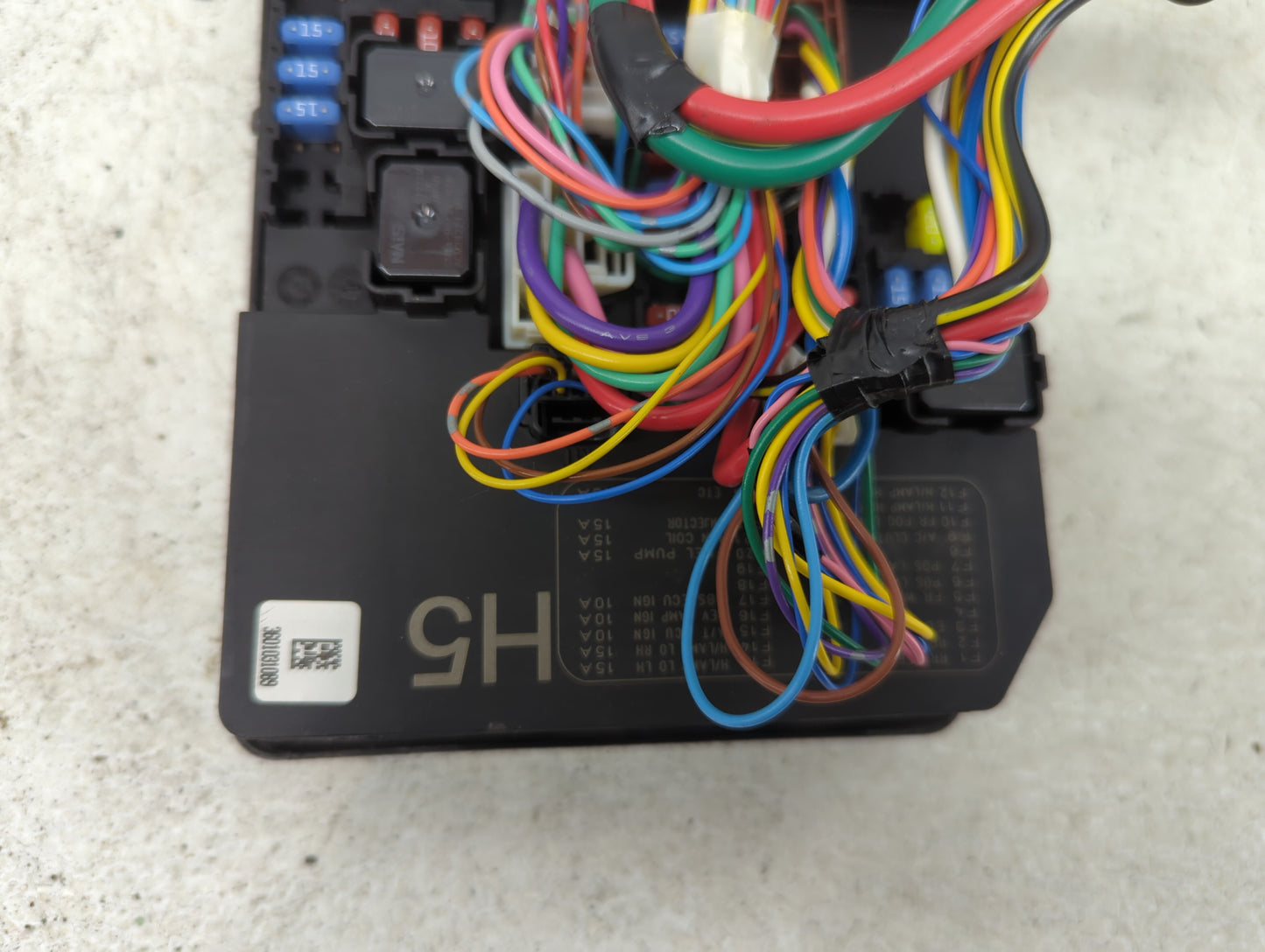 2013-2019 Nissan Sentra Fusebox Fuse Box Panel Relay Module Fits Fits 2013 2014 2015 2016 2017 2018 2019 OEM Used Auto Parts