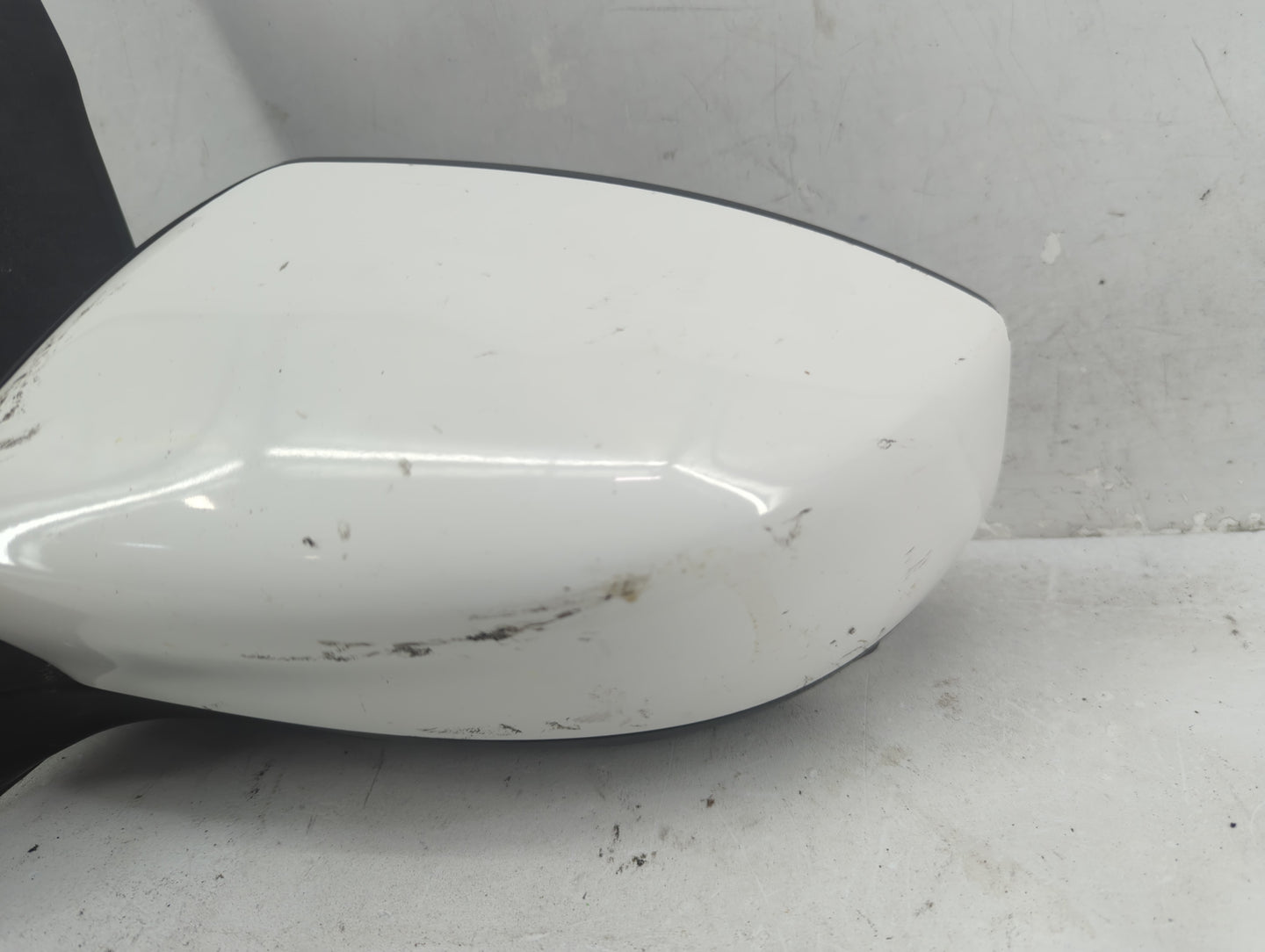 2016-2019 Nissan Sentra Driver Side View Mirror - Left Door Mirror OEM Used - Oemusedautoparts1.com