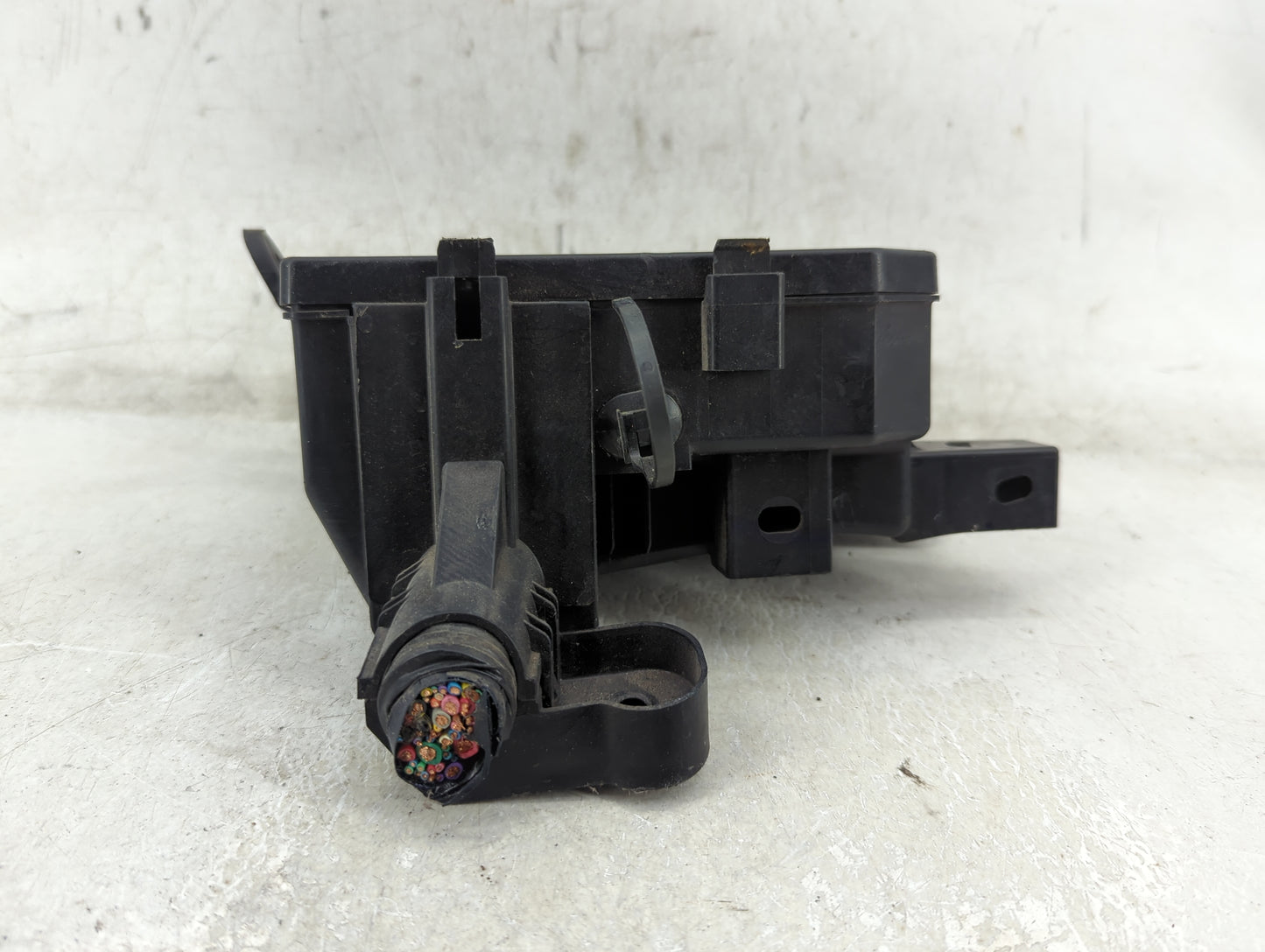 2013-2019 Nissan Sentra Fusebox Fuse Box Panel Relay Module P/N:284B7 3RA1B Fits Fits 2013 2014 2015 2016 2017 2018 2019 OEM