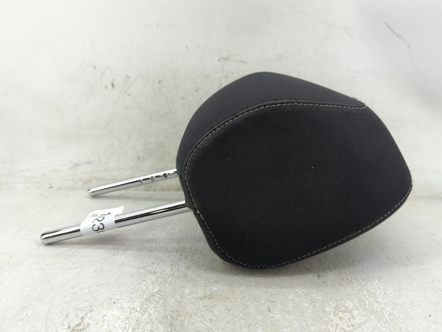 2016-2019 Nissan Sentra Headrest Head Rest Front Driver Passenger Seat Fits Fits 2016 2017 2018 2019 OEM Used Auto Parts - O