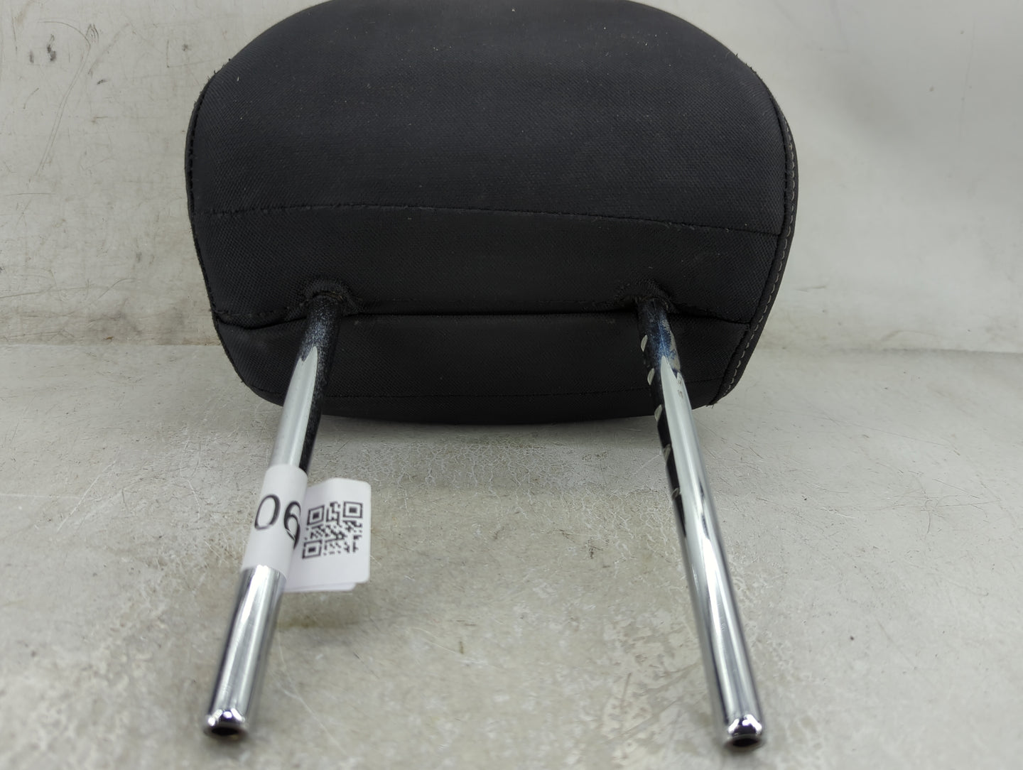 2016-2019 Nissan Sentra Headrest Head Rest Front Driver Passenger Seat Fits Fits 2016 2017 2018 2019 OEM Used Auto Parts - O