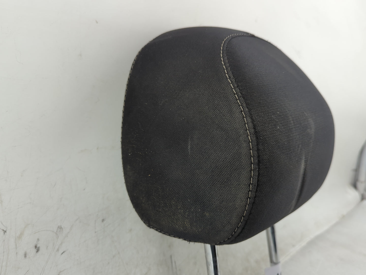 2016-2019 Nissan Sentra Headrest Head Rest Front Driver Passenger Seat - Oemusedautoparts1.com