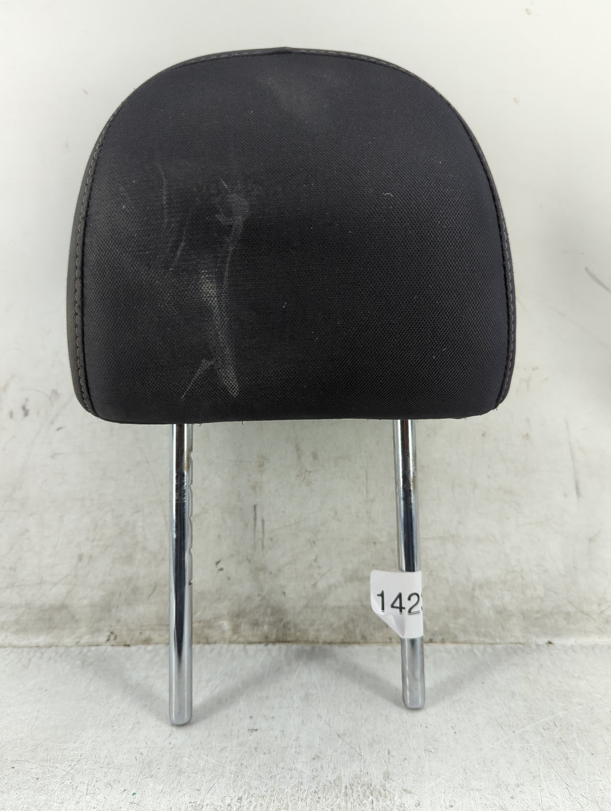 2016-2019 Nissan Sentra Headrest Head Rest Front Driver Seat Black - Oemusedautoparts1.com