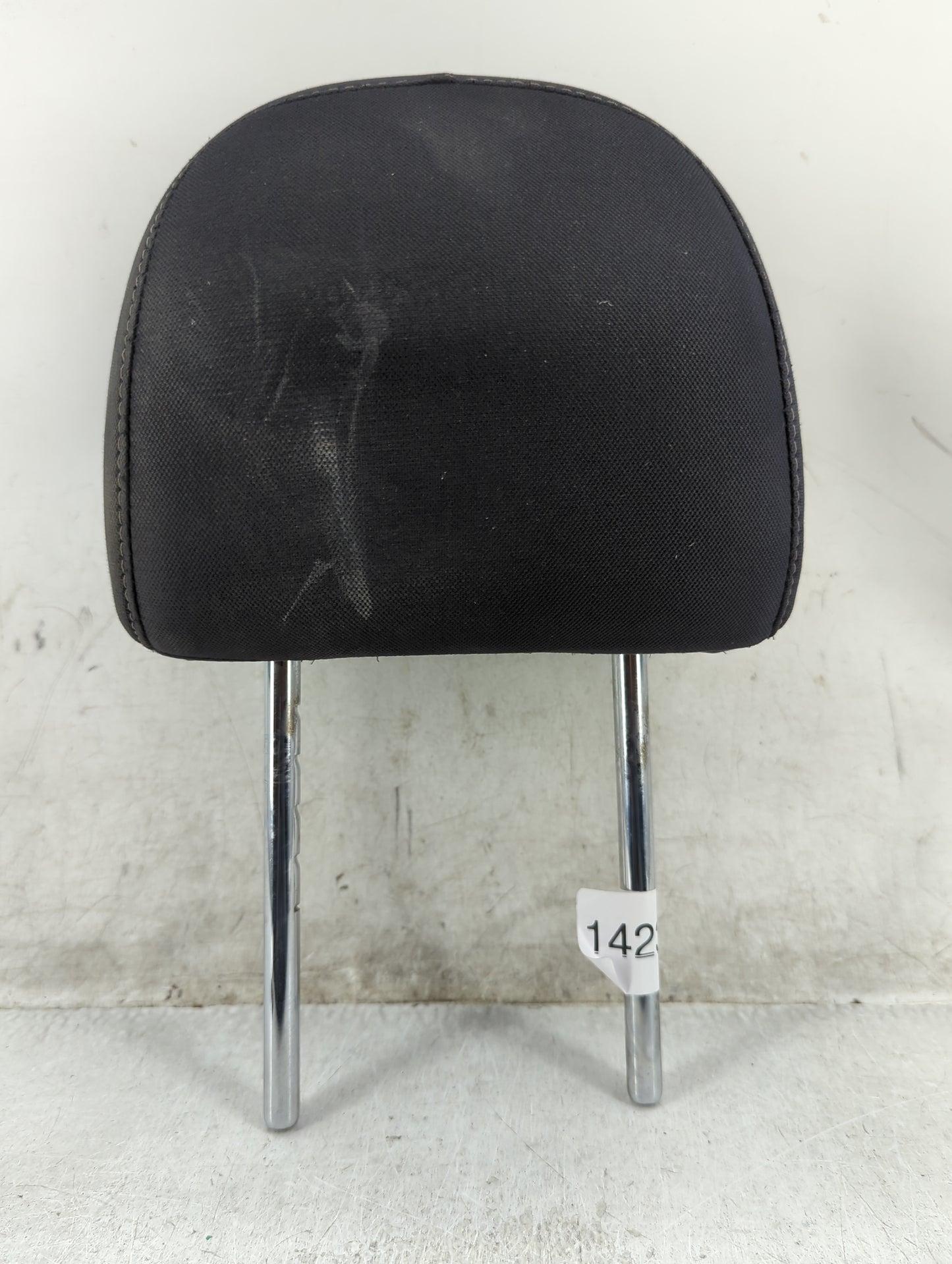 2016-2019 Nissan Sentra Headrest Head Rest Front Driver Passenger Seat - Oemusedautoparts1.com