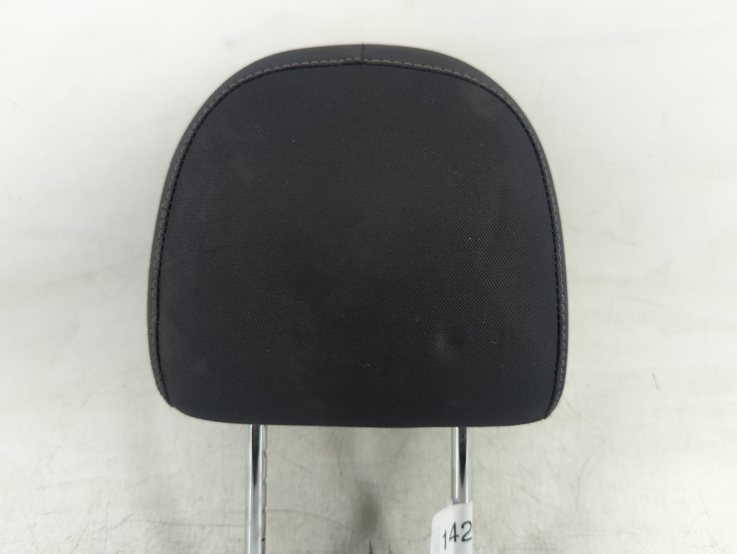 2016-2016 Nissan Sentra Headrest Head Rest Front Driver Passenger Seat - Oemusedautoparts1.com