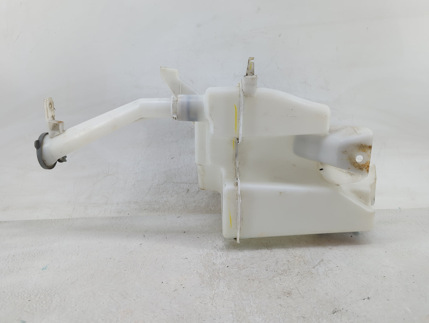 2016-2019 Nissan Sentra Windshield Washer Fluid Reservoir Bottle Oem - Oemusedautoparts1.com