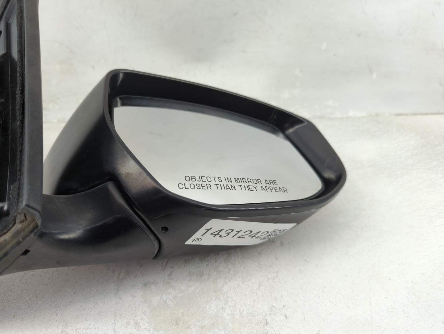 2016-2019 Nissan Sentra Passenger Side View Mirror - Right Door Mirror OEM Used - Oemusedautoparts1.com