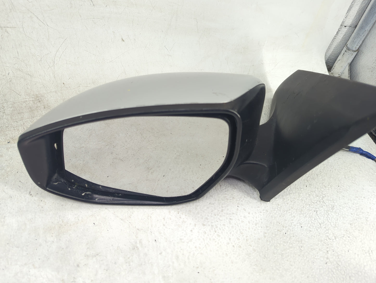 2016-2019 Nissan Sentra Driver Side View Mirror - Left Door Mirror OEM Used - Oemusedautoparts1.com