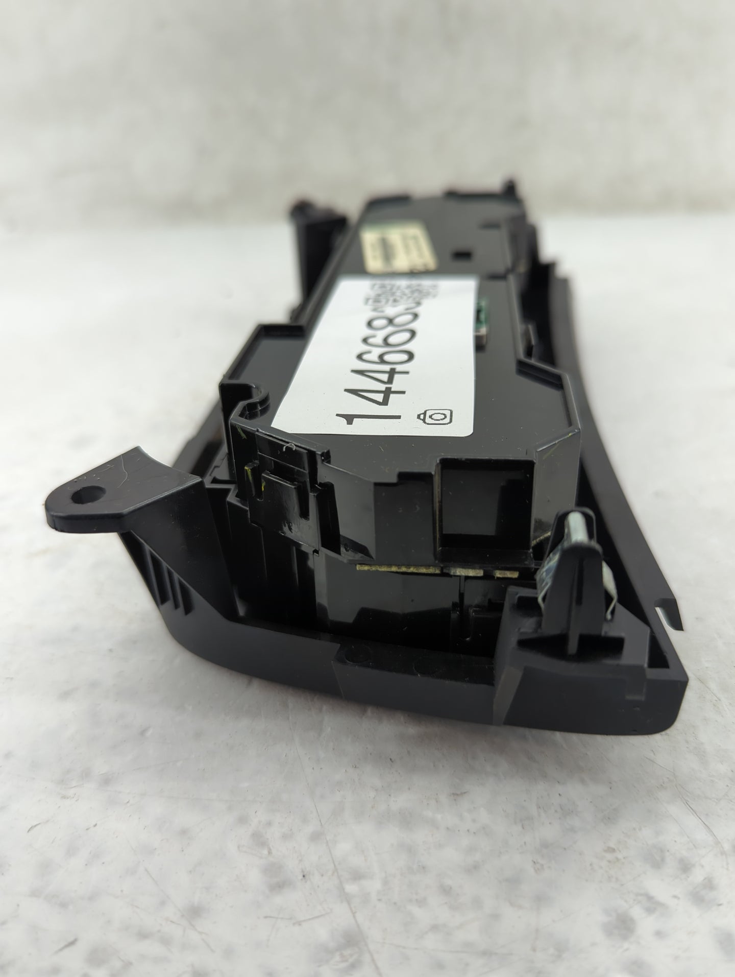 2015-2017 Nissan Sentra Climate Control Module Temperature AC/Heater Replacement P/N:275004AT2A G4779211 Fits Fits 2015 2016