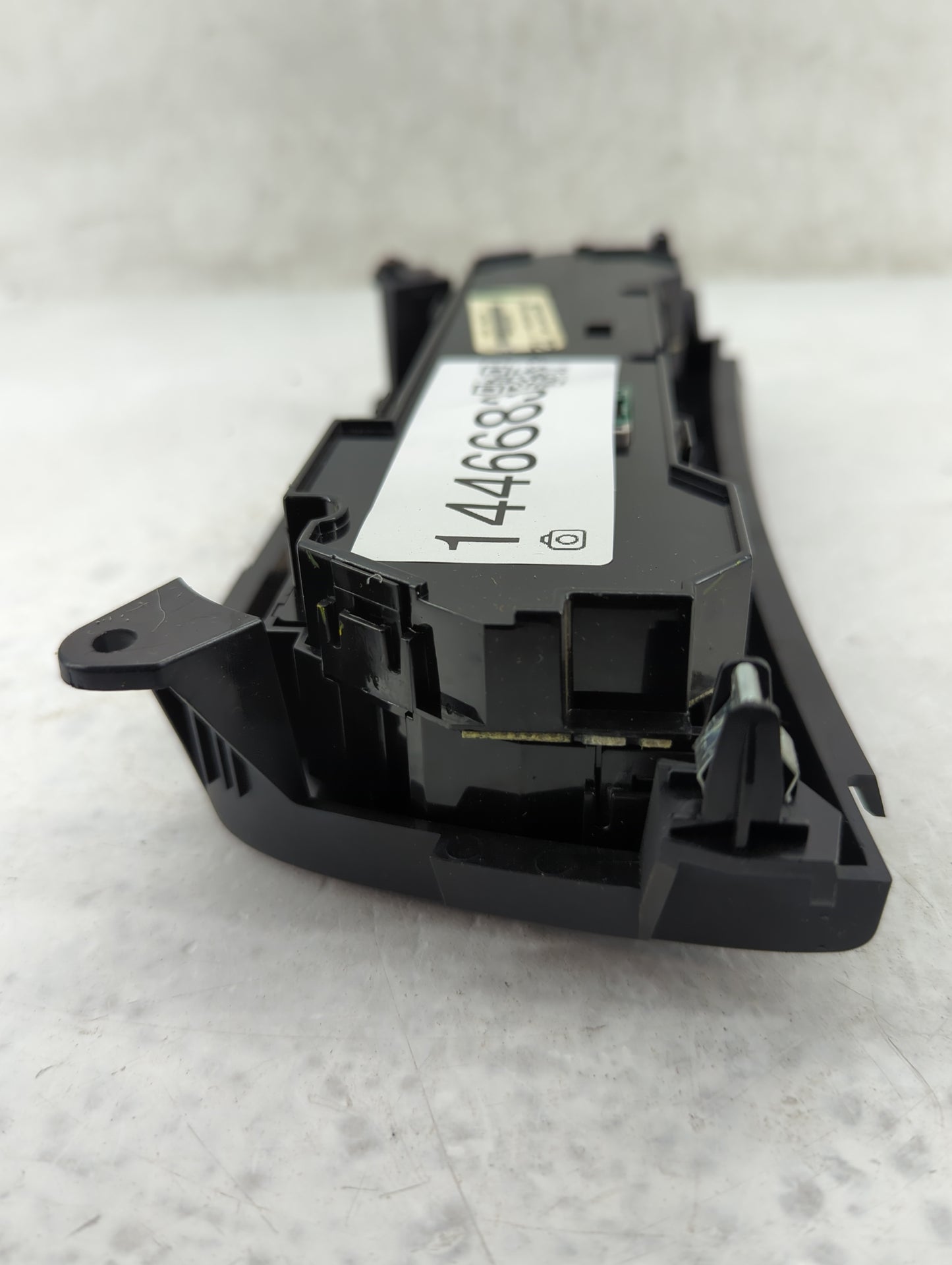 2015-2017 Nissan Sentra Climate Control Module Temperature AC/Heater Replacement P/N:275004AT2A G4779211 Fits Fits 2015 2016