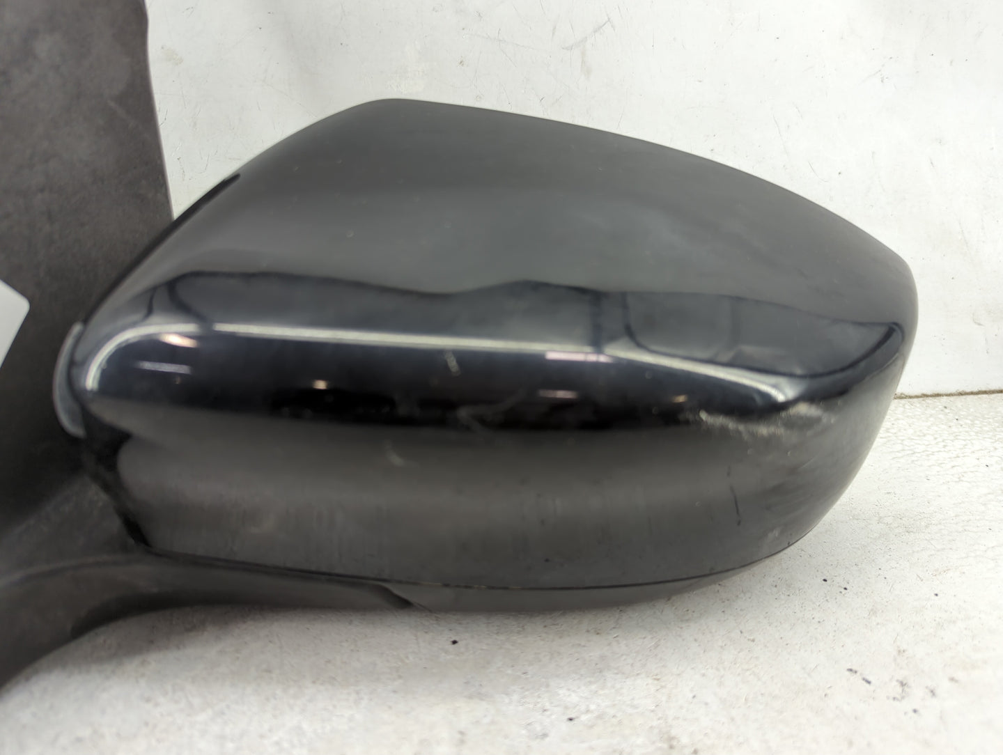 2016-2019 Nissan Sentra Driver Side View Mirror - Left Door Mirror OEM Used - Oemusedautoparts1.com