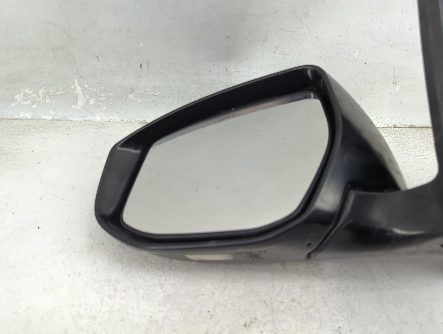2016-2019 Nissan Sentra Driver Side View Mirror - Left Door Mirror OEM Used - Oemusedautoparts1.com