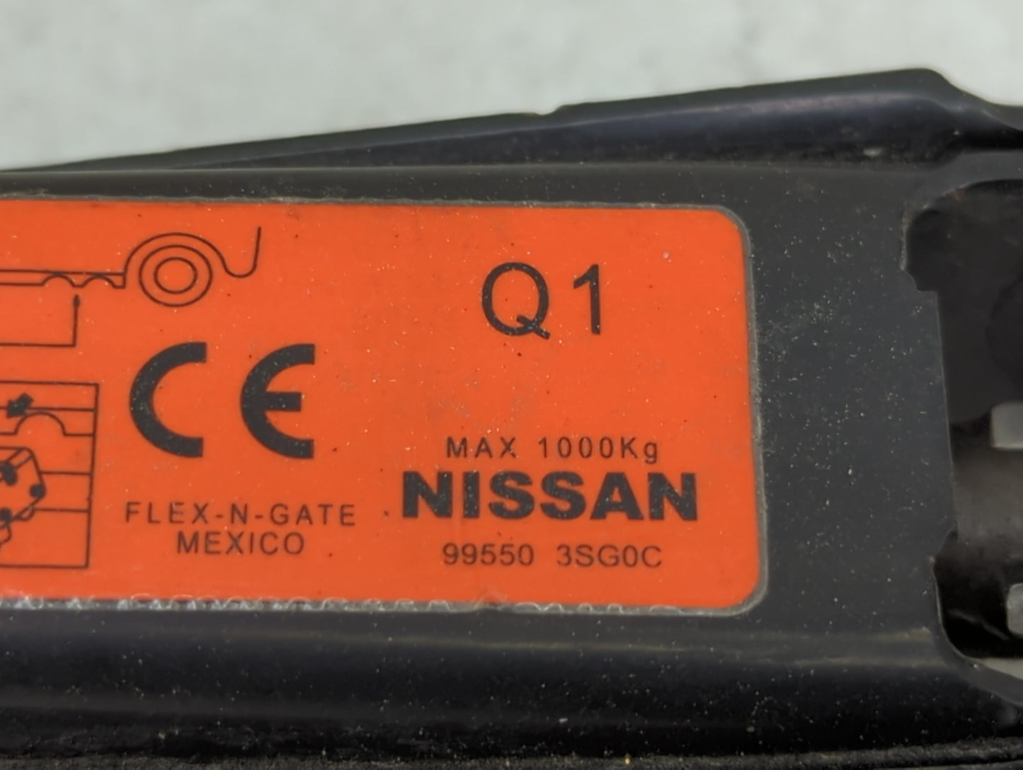 2016 Nissan Sentra Spare Scissor Car Jack 1460224 - Oemusedautoparts1.com