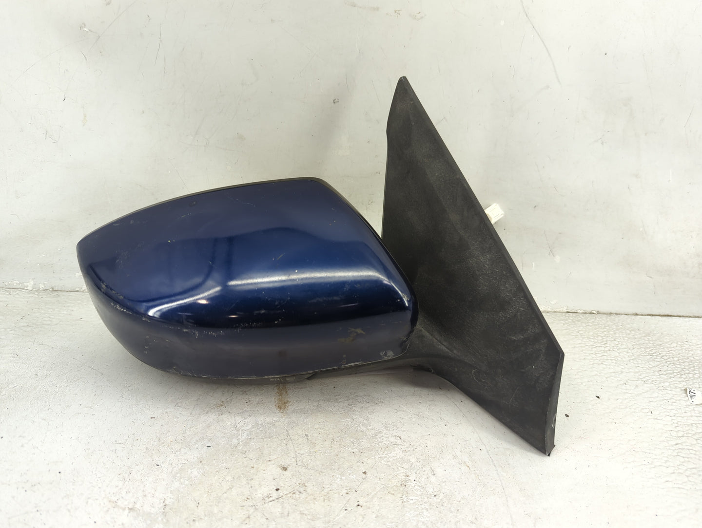 2016-2019 Nissan Sentra Passenger Side View Mirror - Right Door Mirror OEM Used - Oemusedautoparts1.com