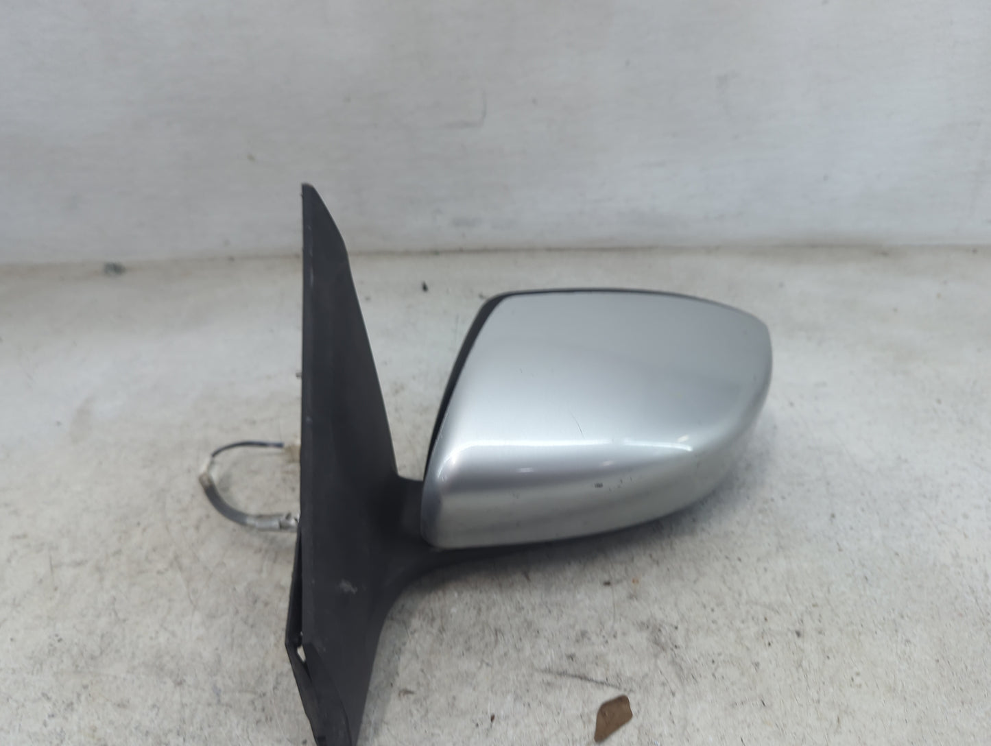 2016-2019 Nissan Sentra Driver Side View Mirror - Left Door Mirror OEM Used - Oemusedautoparts1.com