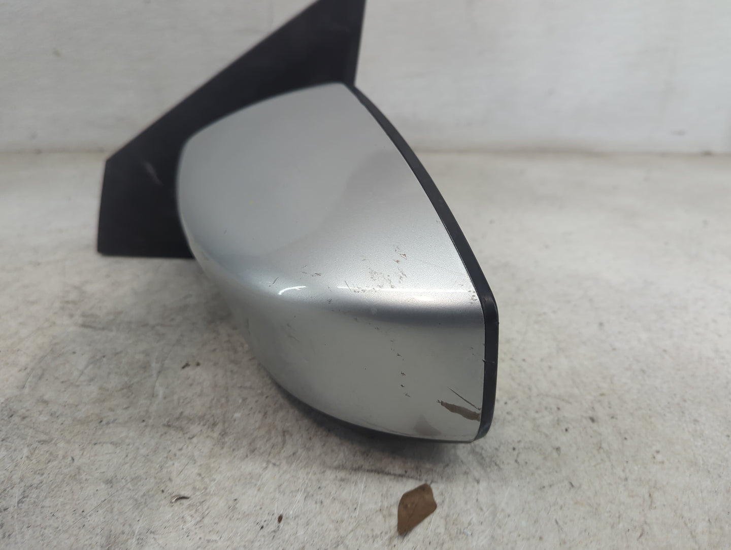 2016-2019 Nissan Sentra Driver Side View Mirror - Left Door Mirror OEM Used - Oemusedautoparts1.com