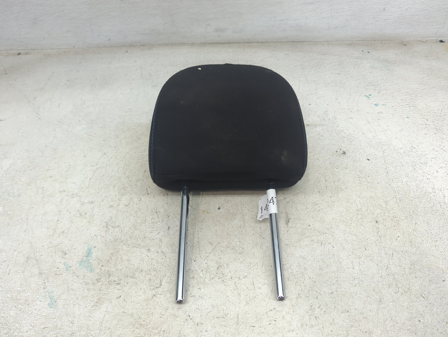 2016 Nissan Sentra Headrest Head Rest Front Driver Seat Black 1472473 - Oemusedautoparts1.com