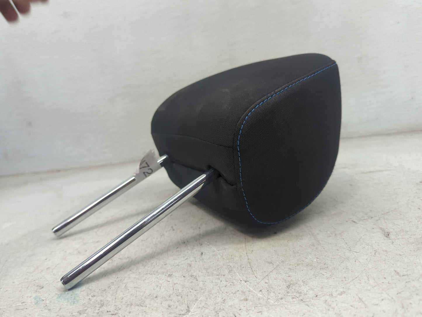 2016 Nissan Sentra Headrest Head Rest Front Driver Seat Black 1472473 - Oemusedautoparts1.com