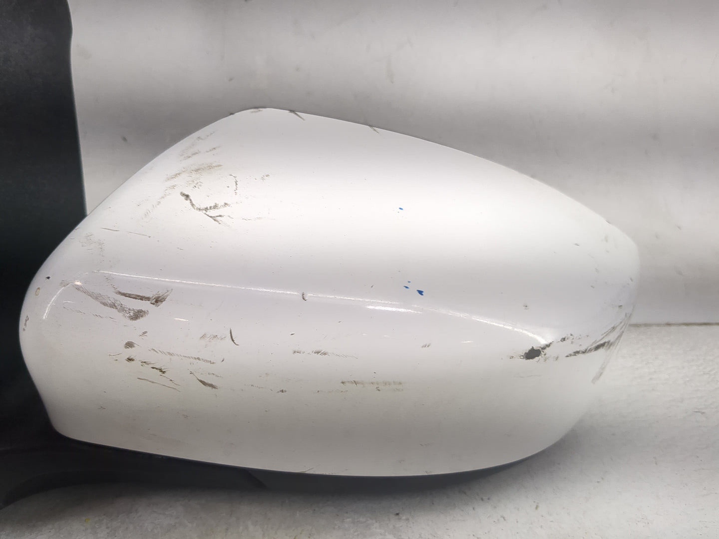 2016-2019 Nissan Sentra Driver Side View Mirror - Left Door Mirror OEM Used - Oemusedautoparts1.com
