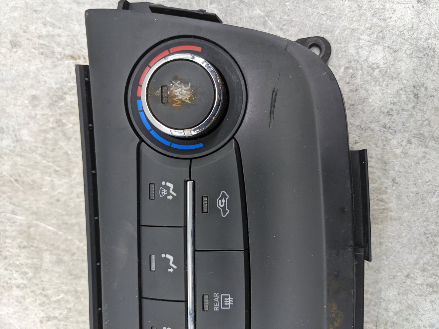 2015-2017 Nissan Sentra Climate Control Module Temperature AC/Heater Replacement P/N:275004AT2A Fits Fits 2015 2016 2017 OEM