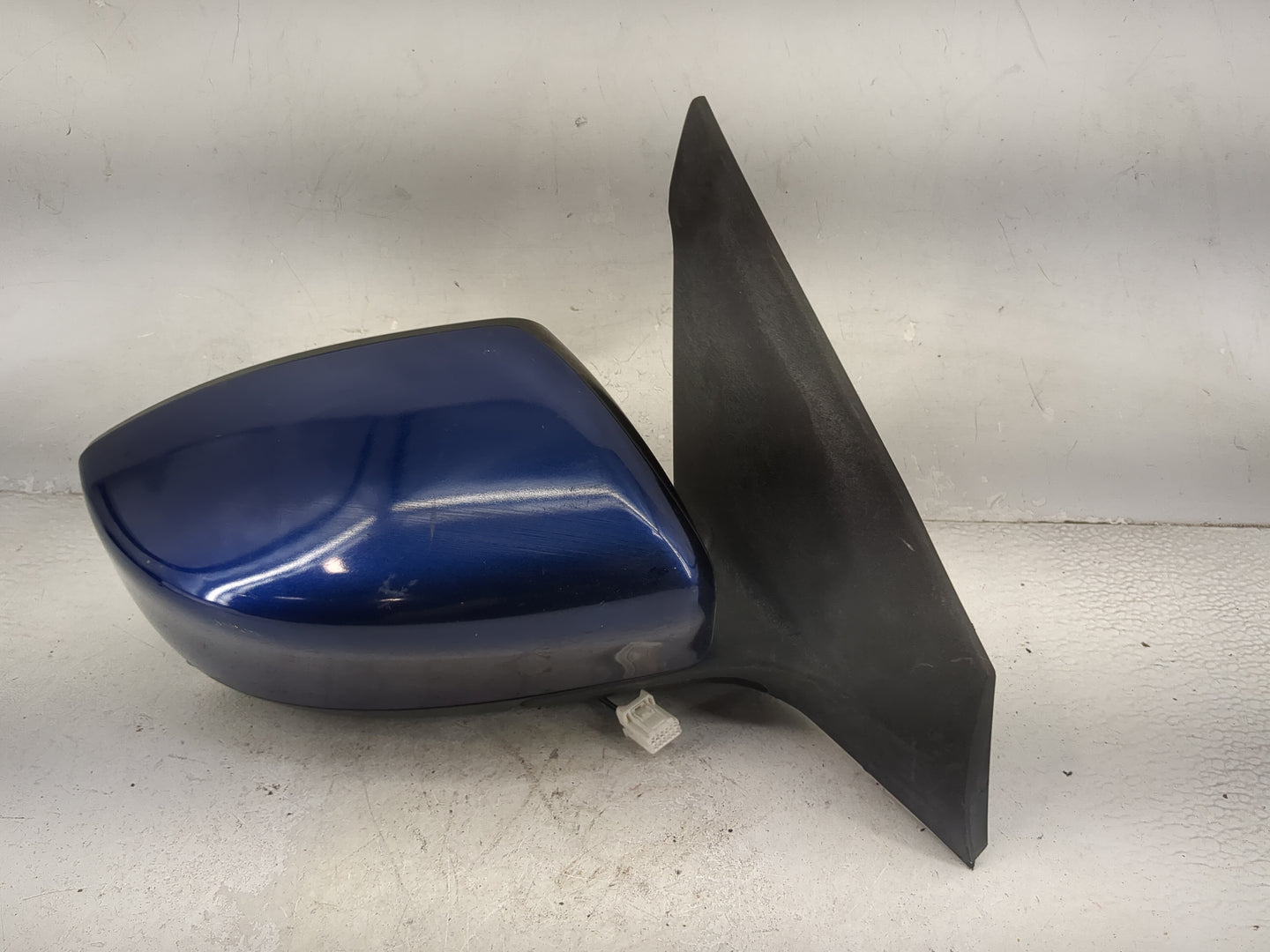2016-2019 Nissan Sentra Passenger Side View Mirror - Right Door Mirror OEM Used - Oemusedautoparts1.com
