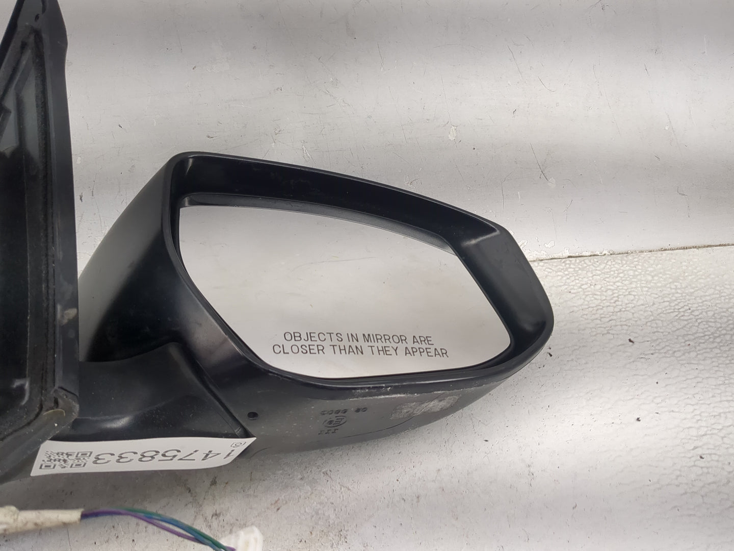 2016-2019 Nissan Sentra Passenger Side View Mirror - Right Door Mirror OEM Used - Oemusedautoparts1.com