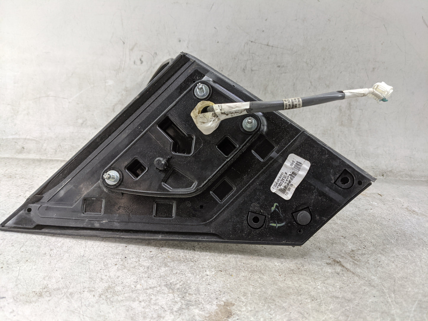 2016-2019 Nissan Sentra Passenger Side View Mirror - Right Door Mirror OEM Used - Oemusedautoparts1.com